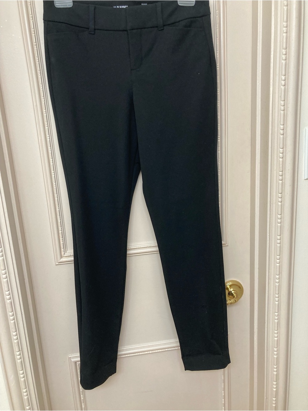 Old Navy Woman’s Black Pixie Pants - Midrise/Full Length